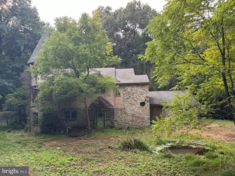 187 Maidencreek Rd, Fleetwood, PA 19522