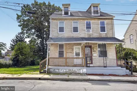 1316 Frush Valley Rd, Laureldale, PA 19605