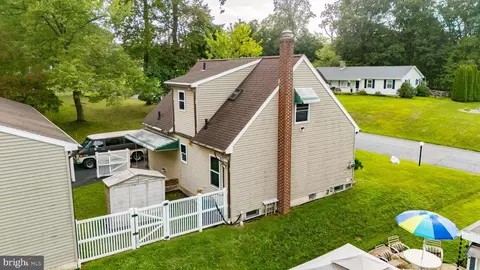 View/Area - 626 Sheerlund Rd, Reading, PA 19607 photo 2 of 2