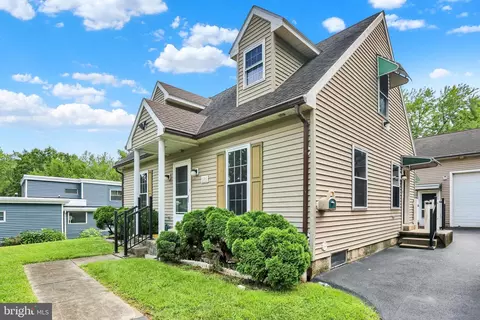 Exterior - 626 Sheerlund Rd, Reading, PA 19607 photo 4 of 13