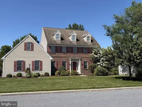 702 Sycamore Rd, Mohnton, PA 19540