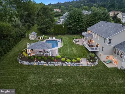 View/Area - 54 Glen Oley Dr, Reading, PA 19606 photo 3 of 7