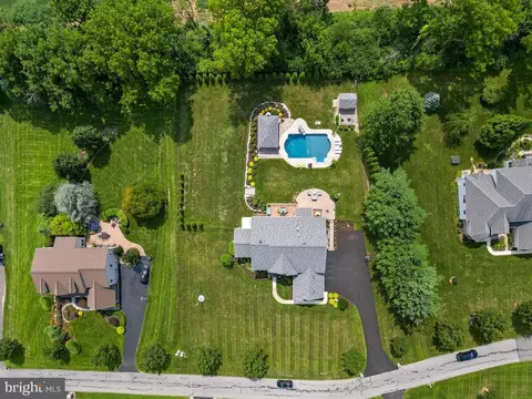 View/Area - 54 Glen Oley Dr, Reading, PA 19606 photo 4 of 7