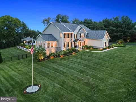 54 Glen Oley Dr, Reading, PA 19606