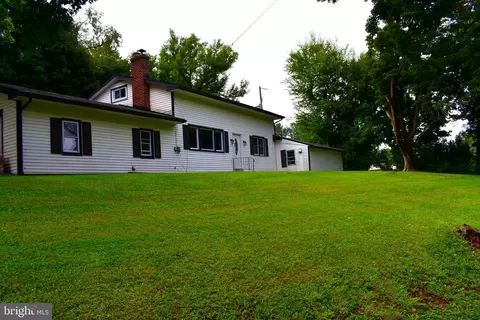 544 Birch Hill Rd, Shoemakersville, PA 19555