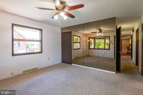 Living - 1317 Fern Ave, Reading, PA 19607 photo 1 of 2