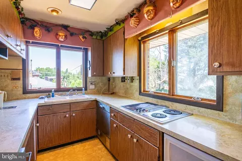 Kitchen - 1317 Fern Ave, Reading, PA 19607 photo 2 of 4