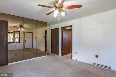 Living - 1317 Fern Ave, Reading, PA 19607 photo 2 of 2