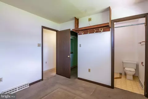 Bedroom - 1317 Fern Ave, Reading, PA 19607 photo 2 of 2