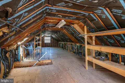 Entry Way - 1317 Fern Ave, Reading, PA 19607 photo 1 of 2