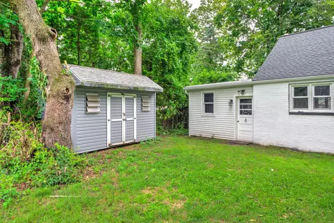 Exterior - 1535 Welsh Rd, Reading, PA 19607 photo 10 of 11