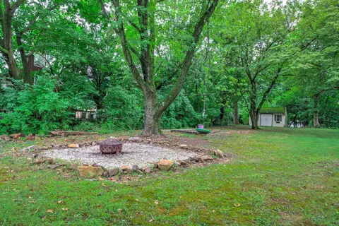 Exterior - 1535 Welsh Rd, Reading, PA 19607 photo 7 of 11