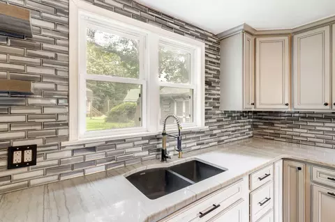 Kitchen - 1535 Welsh Rd, Reading, PA 19607 photo 4 of 5