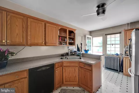 Kitchen - 503 N Brobst St, Shillington, PA 19607 photo 2 of 4
