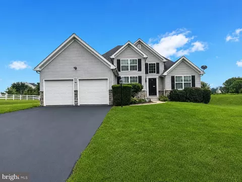 222 Yocom Rd, Douglassville, PA 19518