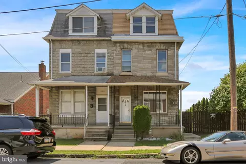 1306 Luzerne St, Reading, PA 19601
