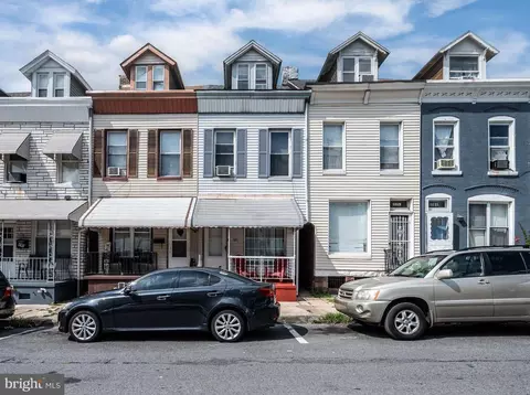 1017 Perry St, Reading, PA 19604