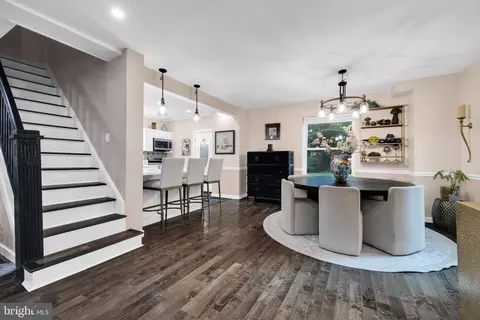 Entry Way - 3909 River Rd, Reading, PA 19605 photo 2 of 4