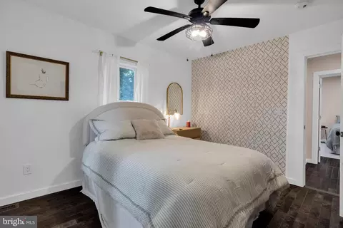 Bedroom - 3909 River Rd, Reading, PA 19605 photo 4 of 6