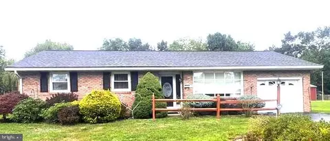 129 Hall Rd, Shoemakersville, PA 19555