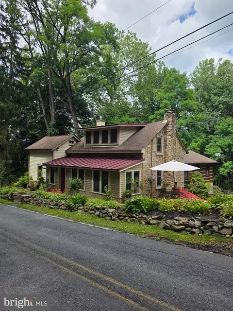 45 Wetzel Rd, Macungie, PA 18062