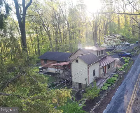 45 Wetzel Rd, Macungie, PA 18062