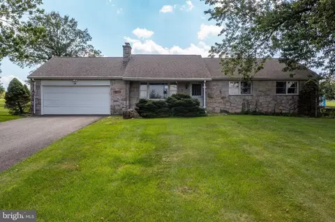 34 Locust Rd, Boyertown, PA 19512