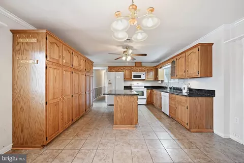 Kitchen - 19 Dairy Ln, Barto, PA 19504 photo 1 of 8