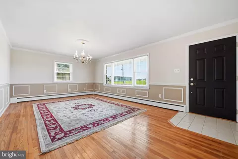 Living - 19 Dairy Ln, Barto, PA 19504 photo 3 of 15