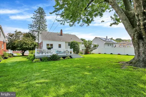 Exterior - 305 Marshall Dr, Reading, PA 19607 photo 4 of 9