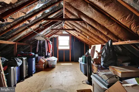 Entry Way - 305 Marshall Dr, Reading, PA 19607 photo 1 of 1