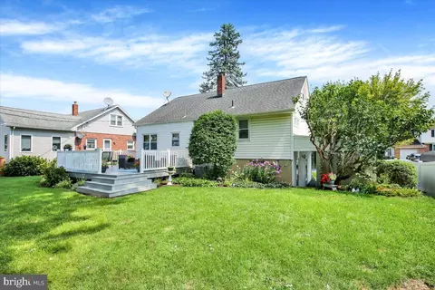 Exterior - 305 Marshall Dr, Reading, PA 19607 photo 5 of 9