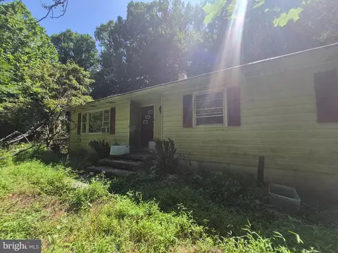 570 Mullen Hollow Rd, Birdsboro, PA 19508