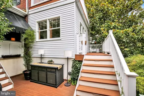 Exterior - 109 E 36th St, Reading, PA 19606 photo 9 of 20