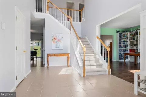 Entry Way - 205 E Clearview Dr, Sinking Spring, PA 19608 photo 5 of 9