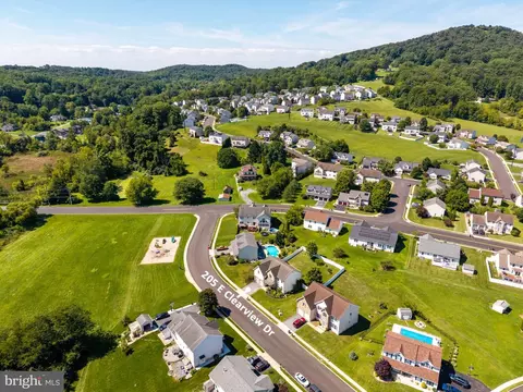 View/Area - 205 E Clearview Dr, Sinking Spring, PA 19608 photo 5 of 5