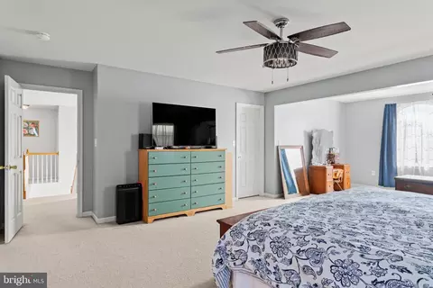 Bedroom - 205 E Clearview Dr, Sinking Spring, PA 19608 photo 6 of 6