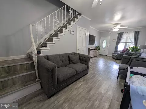 Entry Way - 314 Walnut St, Reading, PA 19601 photo 1 of 2