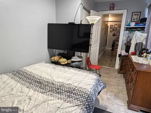 Bedroom - 314 Walnut St, Reading, PA 19601 photo 2 of 2