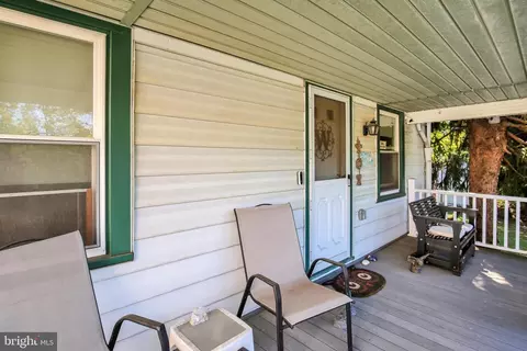 Exterior - 119 Pennwyn Pl, Reading, PA 19607 photo 5 of 10
