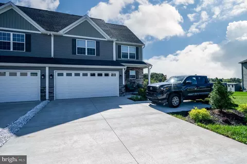125 Sunglo Dr, Leesport, PA 19533