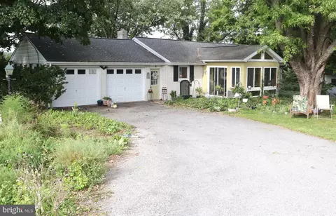 118 Swiftwater Ln, Leesport, PA 19533