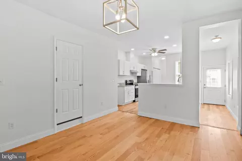 Entry Way - 142 Oley St, Reading, PA 19601 photo 1 of 9