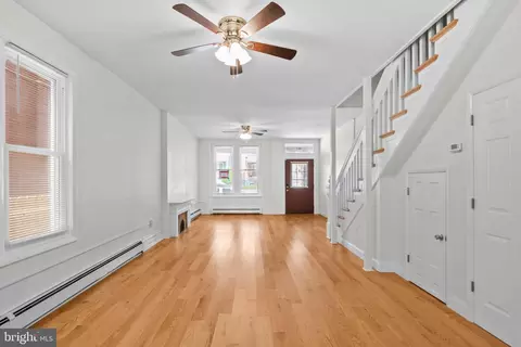 Living - 142 Oley St, Reading, PA 19601 photo 1 of 6