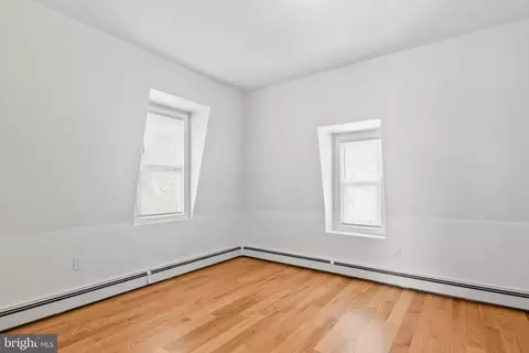 Bedroom - 142 Oley St, Reading, PA 19601 photo 2 of 2