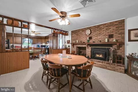 Dining - 404 Hill Cir, Reading, PA 19607 photo 1 of 1