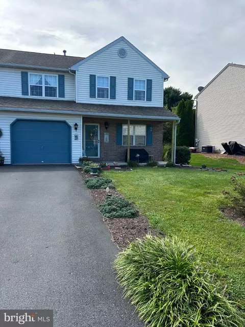 202 S View Rd, Fleetwood, PA 19522