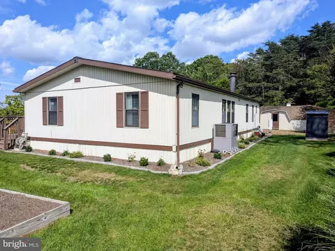 57 Stump Ln, Bernville, PA 19506