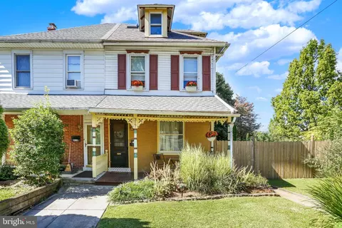 317 Pennsylvania Ave, Kutztown, PA 19530