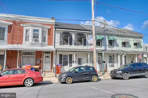 242 N 3rd St, Hamburg, PA 19526